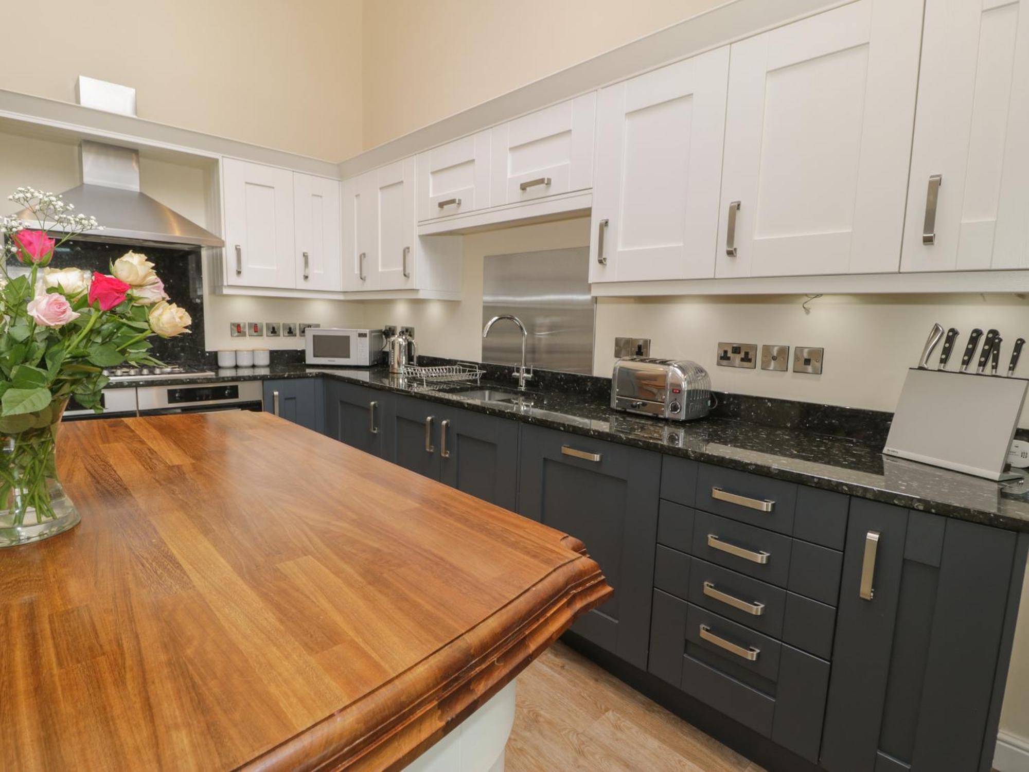 Tan Twr Villa Llanfairpwllgwyngyll Buitenkant foto